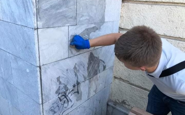Вандалы продолжают свою работу в Одессе Фото № 3 Вандалы продолжают свою работу в Одессе Фото № 3