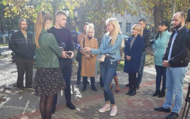 Одесситы через суд пытаются защитить барельеф Жукова Фото № 0 Одесситы через суд пытаются защитить барельеф Жукова Фото № 0
