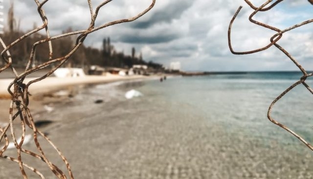 Как выглядит одесский пляж весной Фото № 1 Как выглядит одесский пляж весной Фото № 1