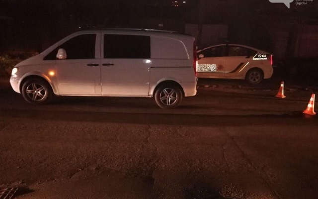 Девочка-подросток оказалась под колёсами авто, у пострадавшей переломаны обе ноги Фото № 0 Девочка-подросток оказалась под колёсами авто, у пострадавшей переломаны обе ноги Фото № 0