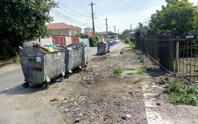 В некоторых районах Одессы стало чище, убрали мусор Фото № 2 В некоторых районах Одессы стало чище, убрали мусор Фото № 2