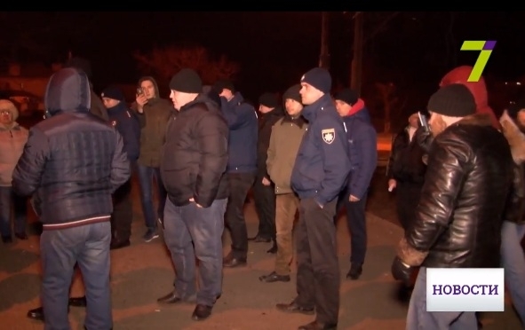 На Люстдорфской дороге продолжается борьба за стоянку Фото № 0 На Люстдорфской дороге продолжается борьба за стоянку Фото № 0