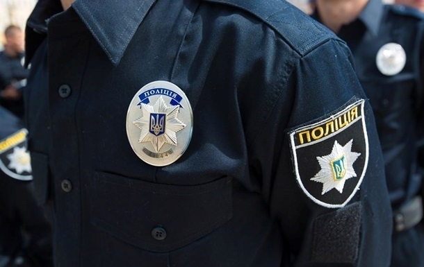 В Затоке ограбили туристку Фото № 0 В Затоке ограбили туристку Фото № 0