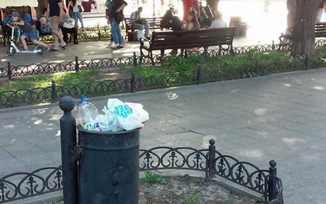 Одесский Стамбульский парк: с оградой не всё в порядке Фото № 11 Одесский Стамбульский парк: с оградой не всё в порядке Фото № 11