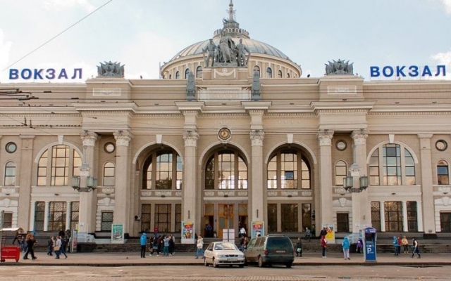 В Одессе минировали Ж/Д вокзал Фото № 0 В Одессе минировали Ж/Д вокзал Фото № 0