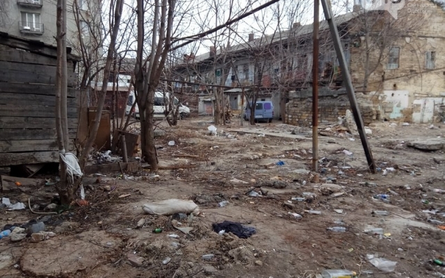 И такое бывает в Одессе, климовский квартал: трущобы, нищие, наркотики и алкоголь Фото № 2 И такое бывает в Одессе, климовский квартал: трущобы, нищие, наркотики и алкоголь Фото № 2