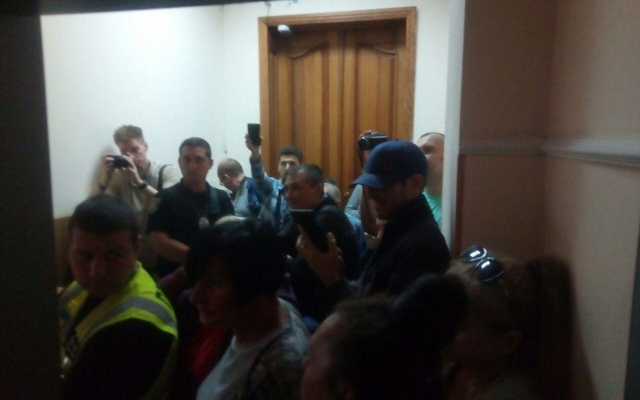 Одесские активисты требовали отставки Дмитрия Головина (ФОТО, ВИДЕО) Фото № 0 Одесские активисты требовали отставки Дмитрия Головина (ФОТО, ВИДЕО) Фото № 0