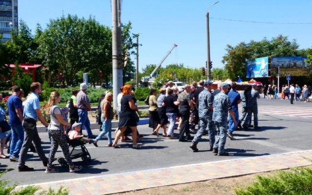 В Одесской область простились с воином, который погиб на востоке Украины от пули снайпера Фото № 2 В Одесской область простились с воином, который погиб на востоке Украины от пули снайпера Фото № 2