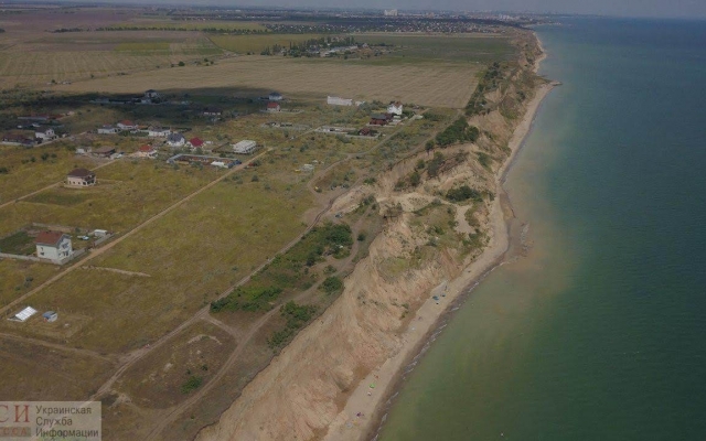 На пляже в Санжейке вновь произошел оползень (ФОТО ,ВИДЕО) Фото № 1 На пляже в Санжейке вновь произошел оползень (ФОТО ,ВИДЕО) Фото № 1