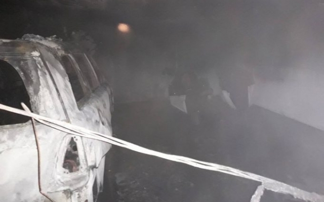 Ночью на одесском паркинге горел автомобиль (ФОТО) Фото № 0 Ночью на одесском паркинге горел автомобиль (ФОТО) Фото № 0