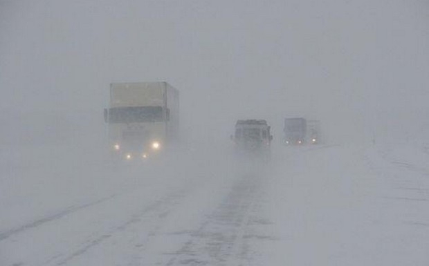 Из-за погодных условий временно запрещен въезд в Одессу большегрузного транспорта Фото № 0 Из-за погодных условий временно запрещен въезд в Одессу большегрузного транспорта Фото № 0