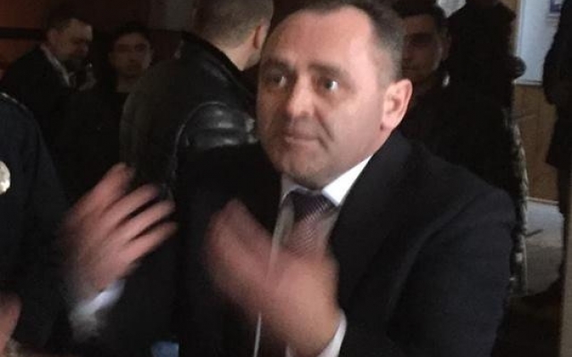 Одесские активисты забросали кабинет судьи Суворовского районного суда фальшивыми долларами Фото № 0 Одесские активисты забросали кабинет судьи Суворовского районного суда фальшивыми долларами Фото № 0