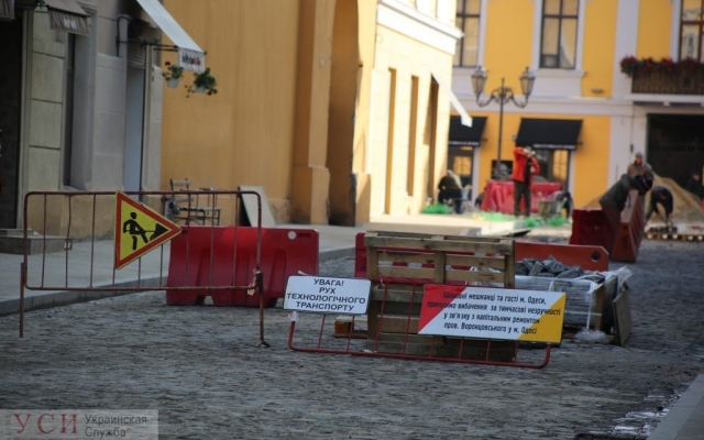Воронцовский переулок снова превратилась в сплошную парковку Фото № 7 Воронцовский переулок снова превратилась в сплошную парковку Фото № 7
