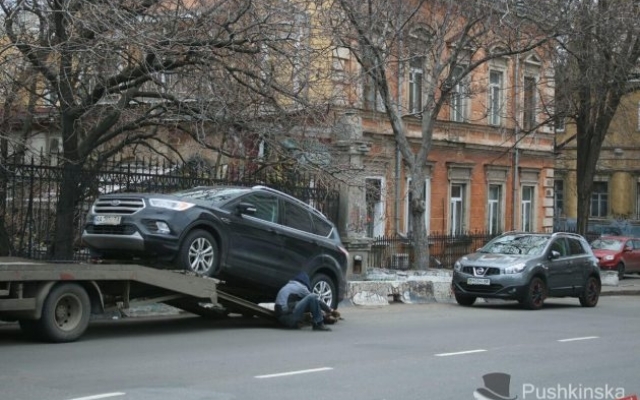 В Одессе «автохамы» продолжают всех удивлять и создавать аварийные ситуации(Фото) Фото № 2 В Одессе «автохамы» продолжают всех удивлять и создавать аварийные ситуации(Фото) Фото № 2