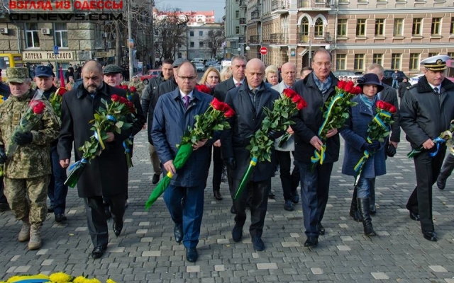 Сегодня в Одессе отметили День достоинства и свободы Фото № 9 Сегодня в Одессе отметили День достоинства и свободы Фото № 9