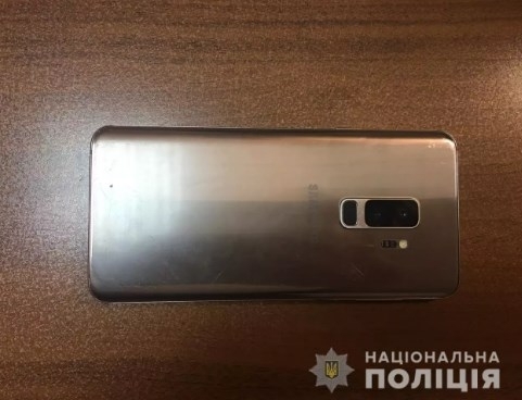 Четверо парней избили и ограбили школьника Фото № 0 Четверо парней избили и ограбили школьника Фото № 0