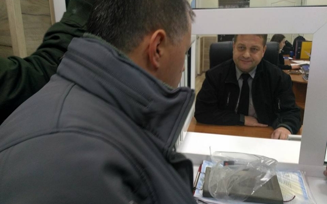Попытка проникнуть в Одесскую мэрию для активиста закончилась задержанием Фото № 3 Попытка проникнуть в Одесскую мэрию для активиста закончилась задержанием Фото № 3