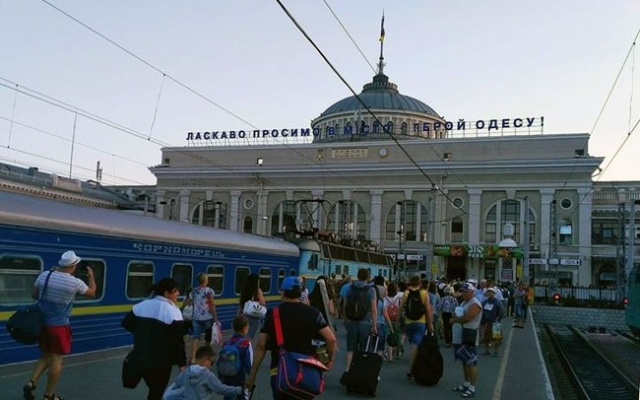 На ж/д вокзале Одессы решили подзаработать на бесплатном сервисе Фото № 0 На ж/д вокзале Одессы решили подзаработать на бесплатном сервисе Фото № 0