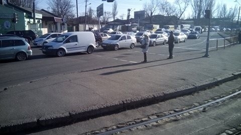 К сведению водителей: протест продолжается - перекрыты Николаевская дорога и Черноморского казачества Фото № 1 К сведению водителей: протест продолжается - перекрыты Николаевская дорога и Черноморского казачества Фото № 1