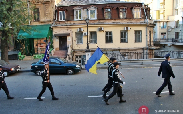 В Одессе маршировали будущие полицейские (ФОТО, ВИДЕО) Фото № 7 В Одессе маршировали будущие полицейские (ФОТО, ВИДЕО) Фото № 7