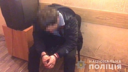 На Котовского пьяный рецидивист устроил поножовщину Фото № 1 На Котовского пьяный рецидивист устроил поножовщину Фото № 1