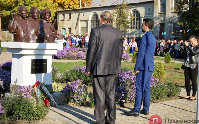 В Савранском районе открыли памятники героям всех поколений (ФОТО) Фото № 8 В Савранском районе открыли памятники героям всех поколений (ФОТО) Фото № 8