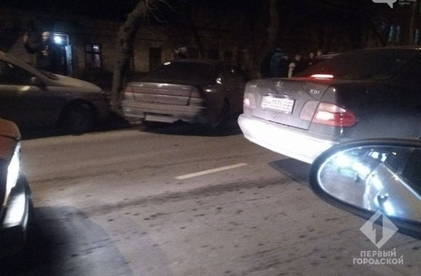 Масштабное ДТП в Одессе: движение в сторону поселка Котовского парализовано Фото № 0 Масштабное ДТП в Одессе: движение в сторону поселка Котовского парализовано Фото № 0