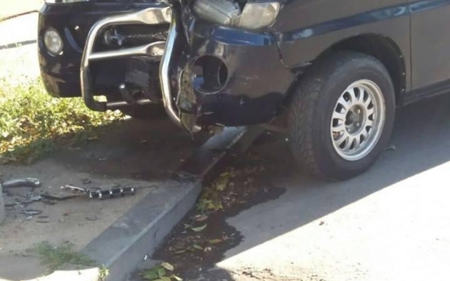 В Одессе внедорожник протаранил несколько автомобилей (ФОТО) Фото № 2 В Одессе внедорожник протаранил несколько автомобилей (ФОТО) Фото № 2
