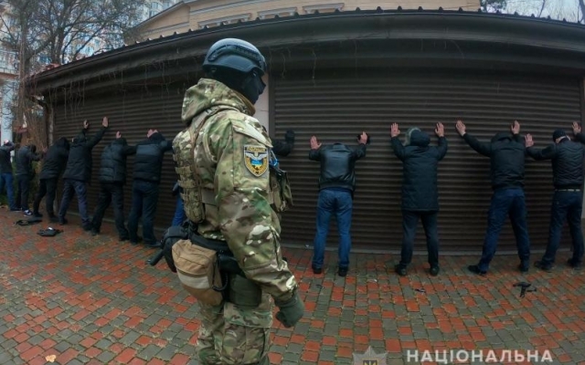 Одесские полицейские оперативно отреагировали на конфликт между охранными структурами Фото № 2 Одесские полицейские оперативно отреагировали на конфликт между охранными структурами Фото № 2