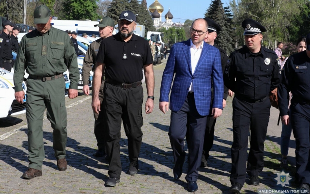 С сегодняшнего дня полицейские будут нести службу в усиленном режиме (ФОТО, ВИДЕО) Фото № 12 С сегодняшнего дня полицейские будут нести службу в усиленном режиме (ФОТО, ВИДЕО) Фото № 12