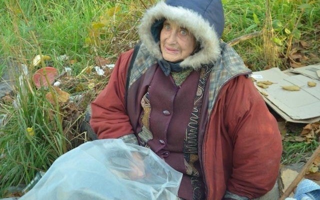 Женщина провела три года в рабстве у цыган и со сломанной ногой её выбросили на обочину умирать Фото № 0 Женщина провела три года в рабстве у цыган и со сломанной ногой её выбросили на обочину умирать Фото № 0