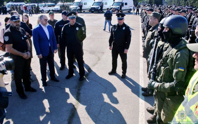 С сегодняшнего дня полицейские будут нести службу в усиленном режиме (ФОТО, ВИДЕО) Фото № 3 С сегодняшнего дня полицейские будут нести службу в усиленном режиме (ФОТО, ВИДЕО) Фото № 3