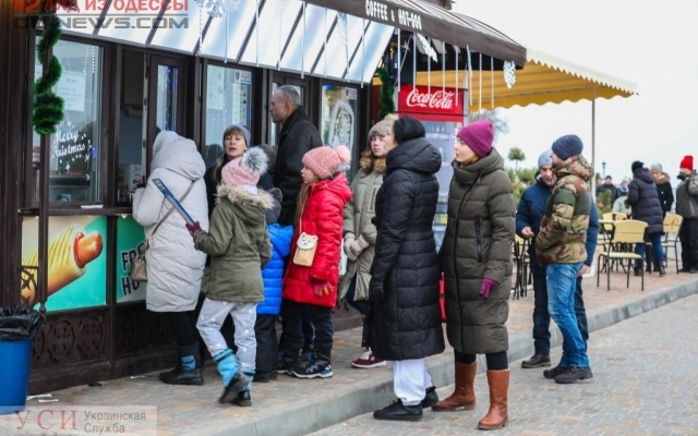 Первый день 2019 многие одесситы провели на побережье Фото № 2 Первый день 2019 многие одесситы провели на побережье Фото № 2
