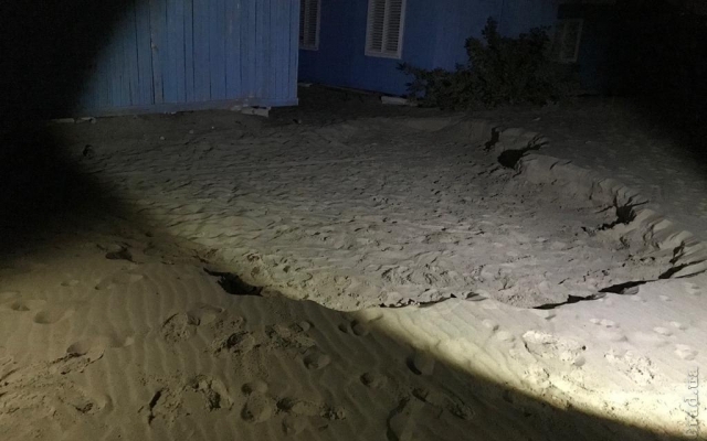 На побережье Одесской области нагло воровали песок (ФОТО) Фото № 0 На побережье Одесской области нагло воровали песок (ФОТО) Фото № 0
