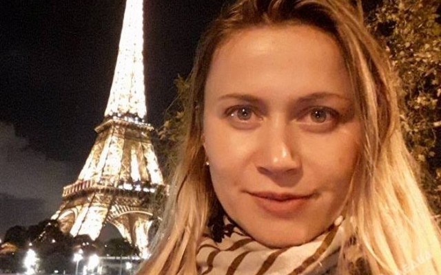 Под Одессой художница рисует на деревьях ежиков и сов Фото № 0 Под Одессой художница рисует на деревьях ежиков и сов Фото № 0