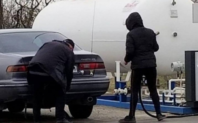 В Одесской области обнаружили нелегальную АЗС, на которой работала несовершеннолетняя Фото № 0 В Одесской области обнаружили нелегальную АЗС, на которой работала несовершеннолетняя Фото № 0