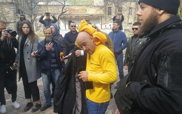 В Одессе облили нечистотами Мустафу Найема Фото № 0 В Одессе облили нечистотами Мустафу Найема Фото № 0