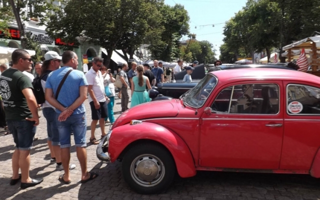 В Одессе проходит четвёртая выставка BikeCarsRock'n'Roll Фото № 11 В Одессе проходит четвёртая выставка BikeCarsRock'n'Roll Фото № 11