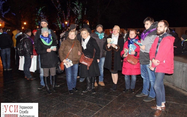 В Одессе прошел флешмоб, посвященный борьбе против насилия (фото) Фото № 12 В Одессе прошел флешмоб, посвященный борьбе против насилия (фото) Фото № 12