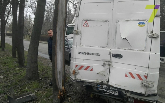 В масштабном ДТП в Одессе пострадал ребёнок (ФОТО) Фото № 0 В масштабном ДТП в Одессе пострадал ребёнок (ФОТО) Фото № 0