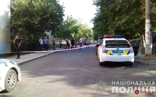 Очевидцы рассказали подробности покушения на замначальника ЖКС «Черноморский» Фото № 0 Очевидцы рассказали подробности покушения на замначальника ЖКС «Черноморский» Фото № 0