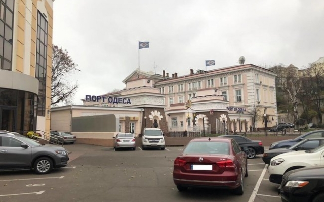 СБУ и Генпрокуратура проводят обыски в Одесском морском порту и АМПУ Фото № 1 СБУ и Генпрокуратура проводят обыски в Одесском морском порту и АМПУ Фото № 1
