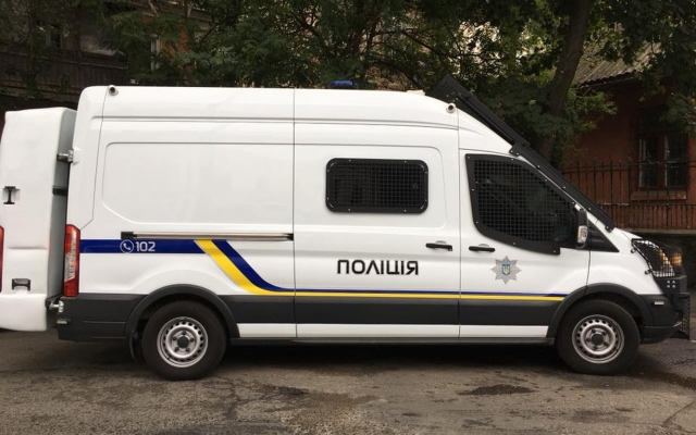 Запорожан заперся в своём бывшем кабинете Фото № 1 Запорожан заперся в своём бывшем кабинете Фото № 1