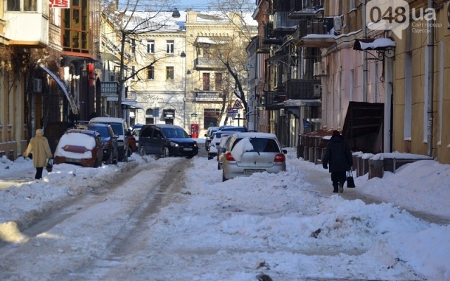 В Одессе не справляются с уборкой снега на улицах Фото № 10 В Одессе не справляются с уборкой снега на улицах Фото № 10