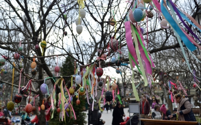Одесский Горсад подготовили к Пасхе (ФОТО) Фото № 0 Одесский Горсад подготовили к Пасхе (ФОТО) Фото № 0