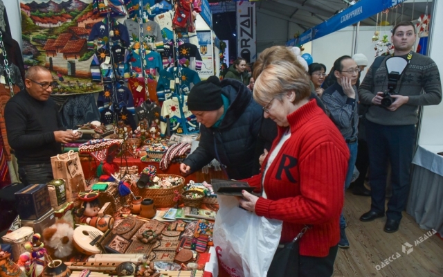 В Одессе открыли Рождественскую ярмарку (ФОТО) Фото № 4 В Одессе открыли Рождественскую ярмарку (ФОТО) Фото № 4