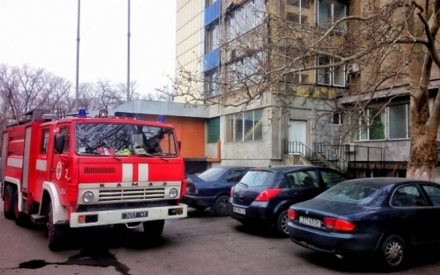 Горело здание Одесского областного совета Фото № 2 Горело здание Одесского областного совета Фото № 2