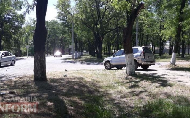 В Измаиле столкнулись две иномарки (ФОТО Фото № 3 В Измаиле столкнулись две иномарки (ФОТО Фото № 3