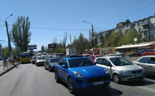 В Одессе произошло ДТП с участием полицейской машины (ФОТО) Фото № 5 В Одессе произошло ДТП с участием полицейской машины (ФОТО) Фото № 5