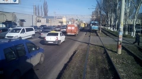 К сведению водителей: протест продолжается - перекрыты Николаевская дорога и Черноморского казачества Фото № 2 К сведению водителей: протест продолжается - перекрыты Николаевская дорога и Черноморского казачества Фото № 2